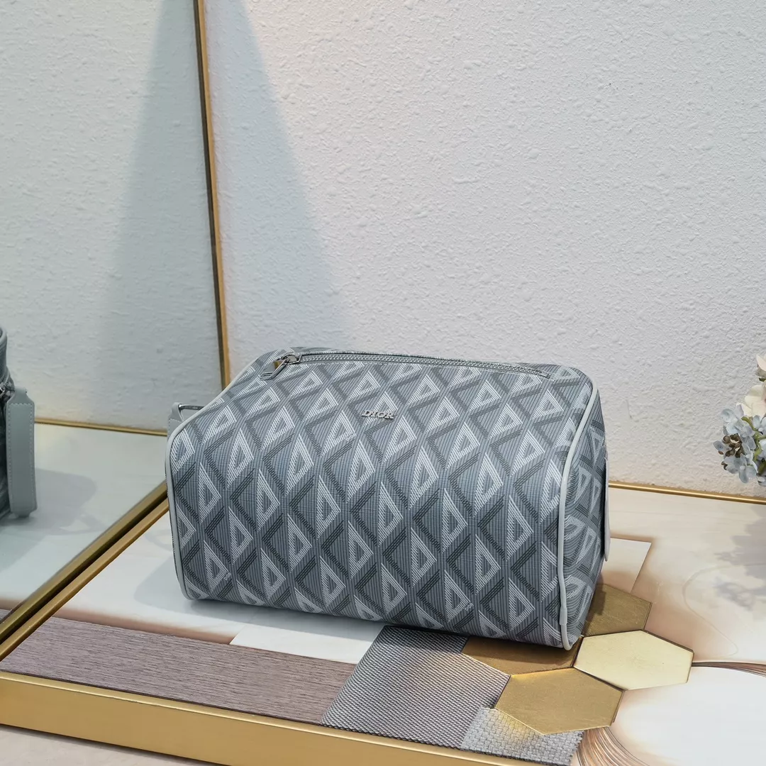 Christian Dior AAA Quality Handbags For Women Versatile 645 - Image 3