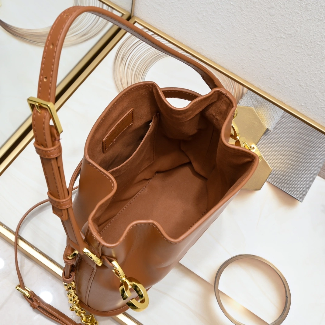 Christian Dior AAA Quality Messenger Bags For Women Comfortable 1520 - Image 8