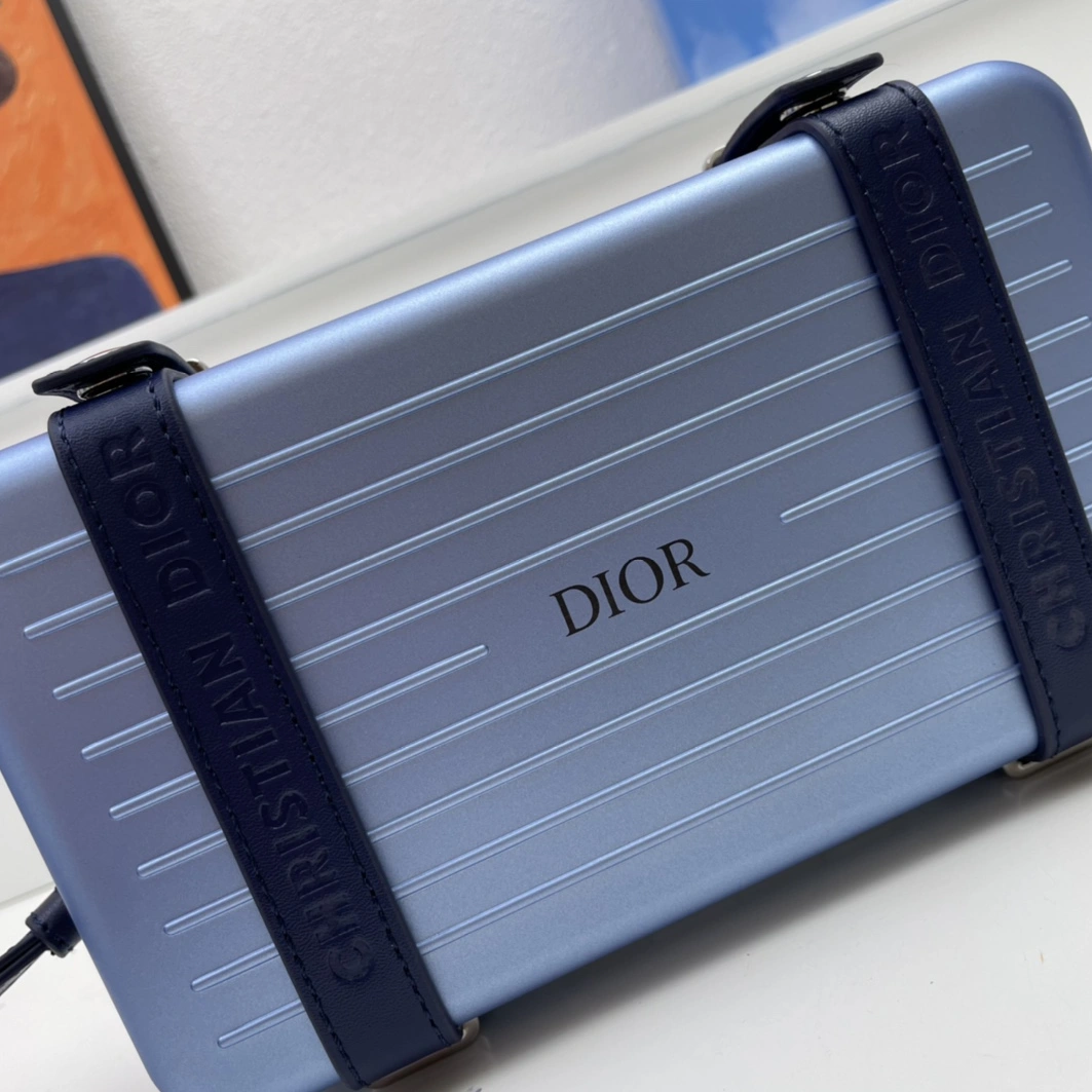 Christian Dior AAA Quality Messenger Bags For Women WellDesigned 6733 - Image 4