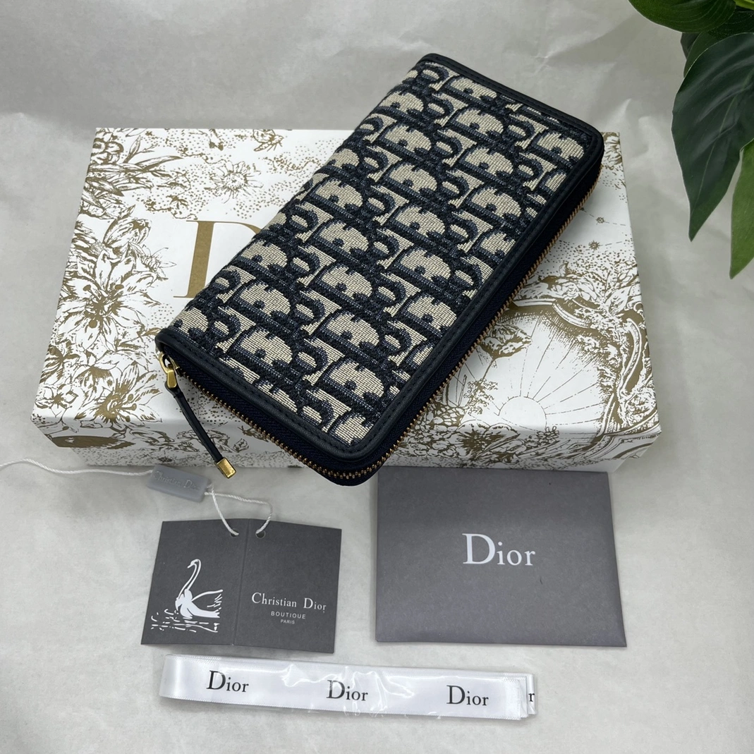 Christian Dior AAA Quality Wallets For Unisex Vibrant 6057