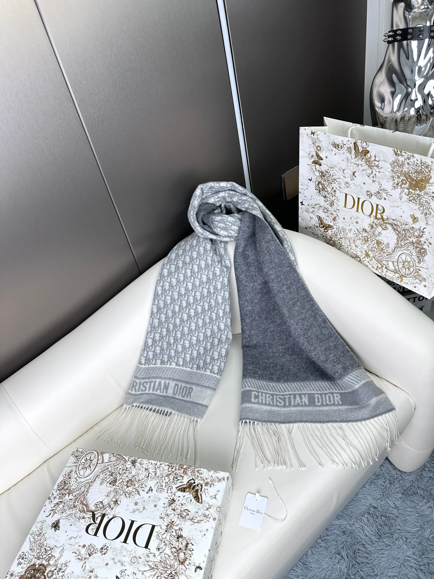 Christian Dior Scarf EasyMatch 1565 - Image 3