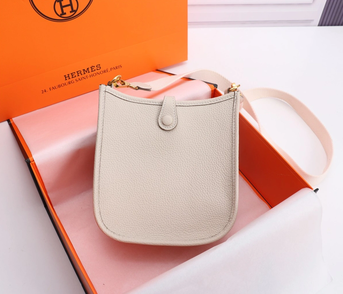 Classic 1971 Hermes AAA Quality Messenger Bags For Women