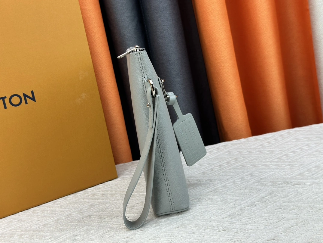 Classic 8695 Louis Vuitton LV Wallets For Unisex - Image 3