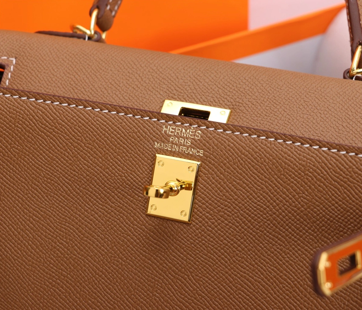 Classic 9642 Hermes AAA Quality Handbags For Women - Image 4