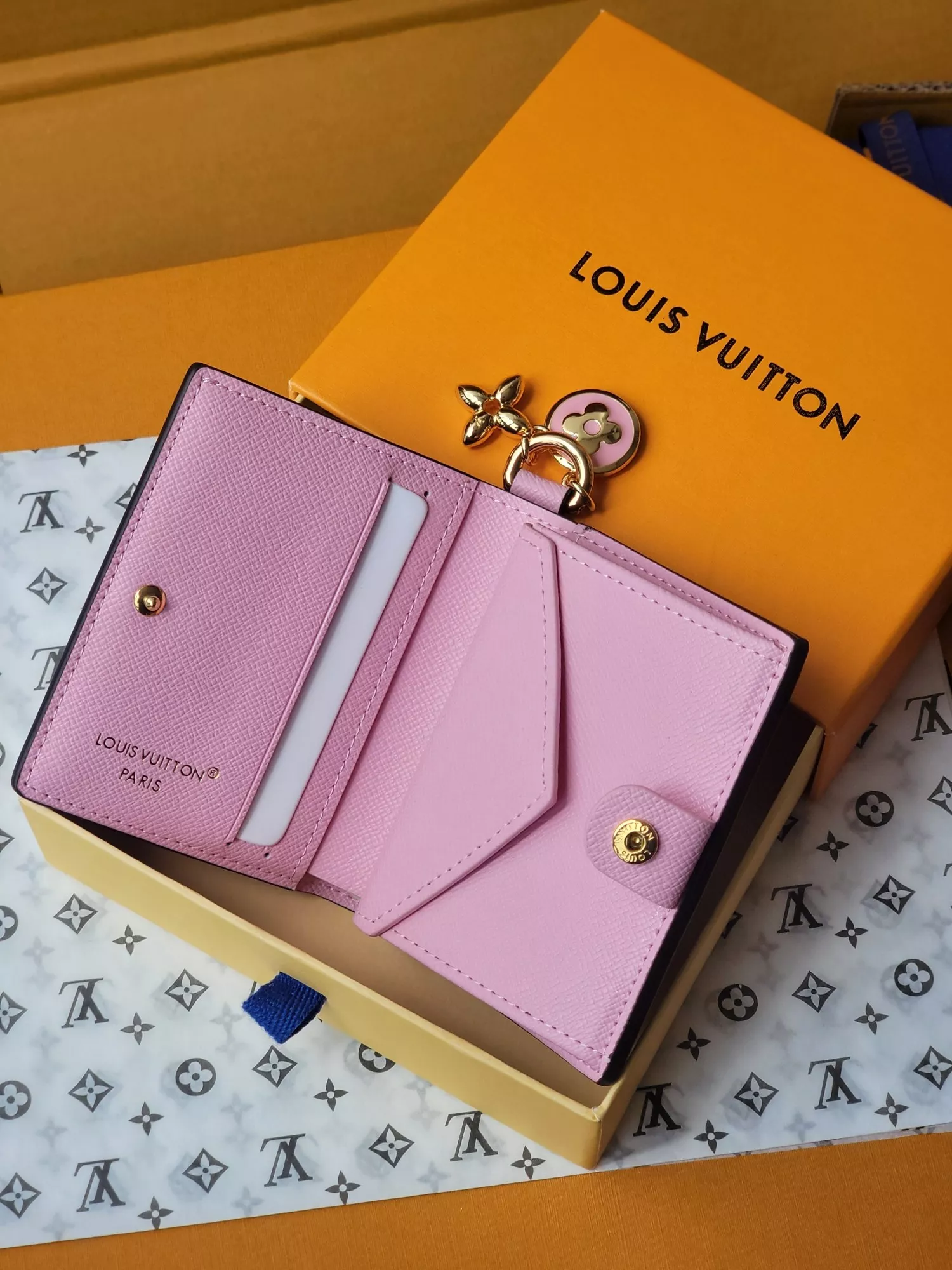 Comfortable 4774 Louis Vuitton AAA Quality Card Case - Image 5