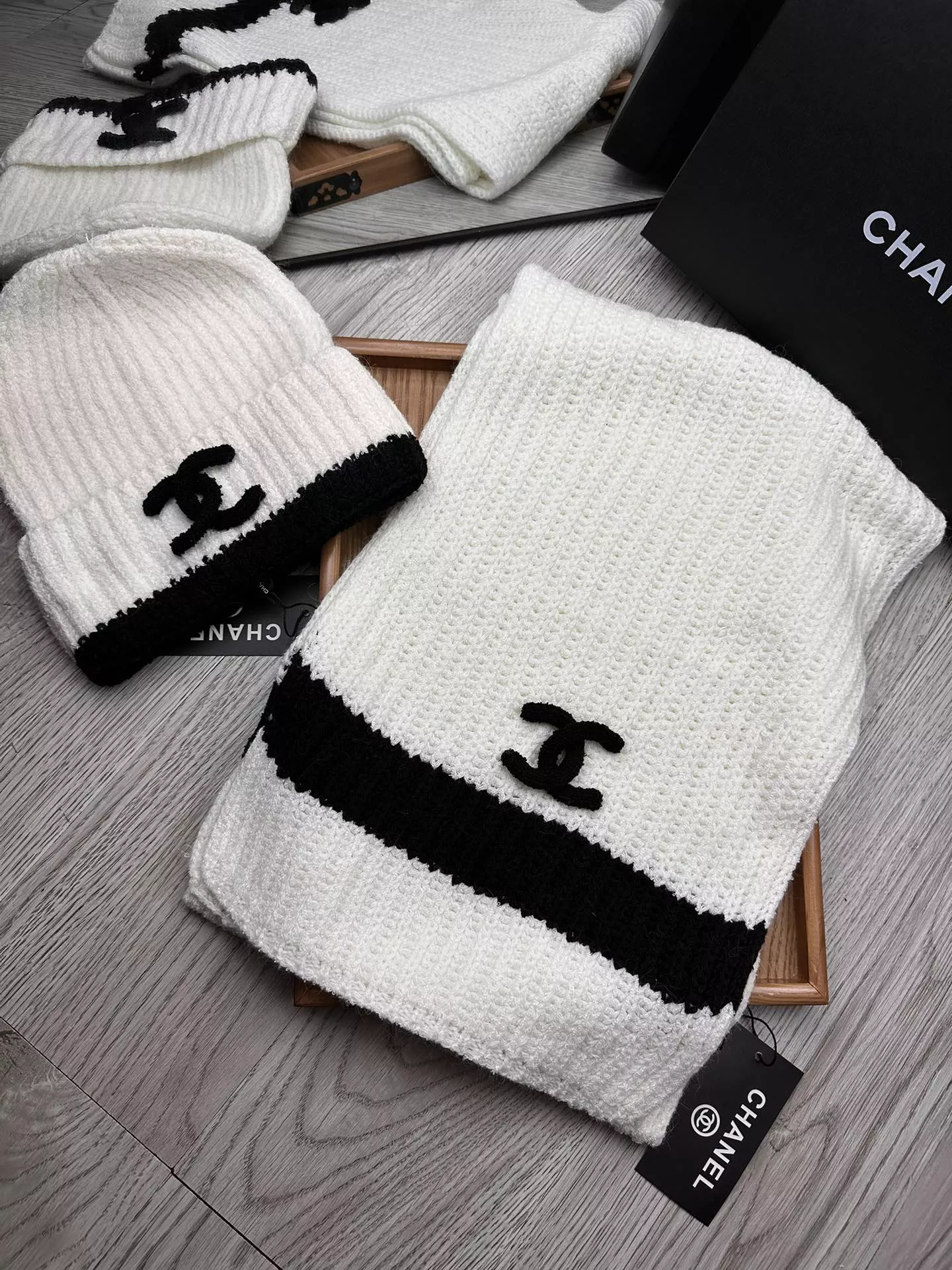 Comfortable 5781 Chanel Hat and Scarf Set