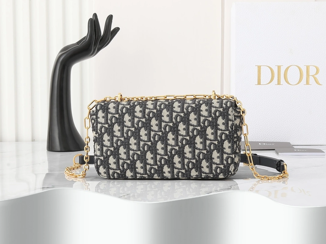 Comfortable 6385 Christian Dior AAA Quality Messenger Bags For Women - Image 3