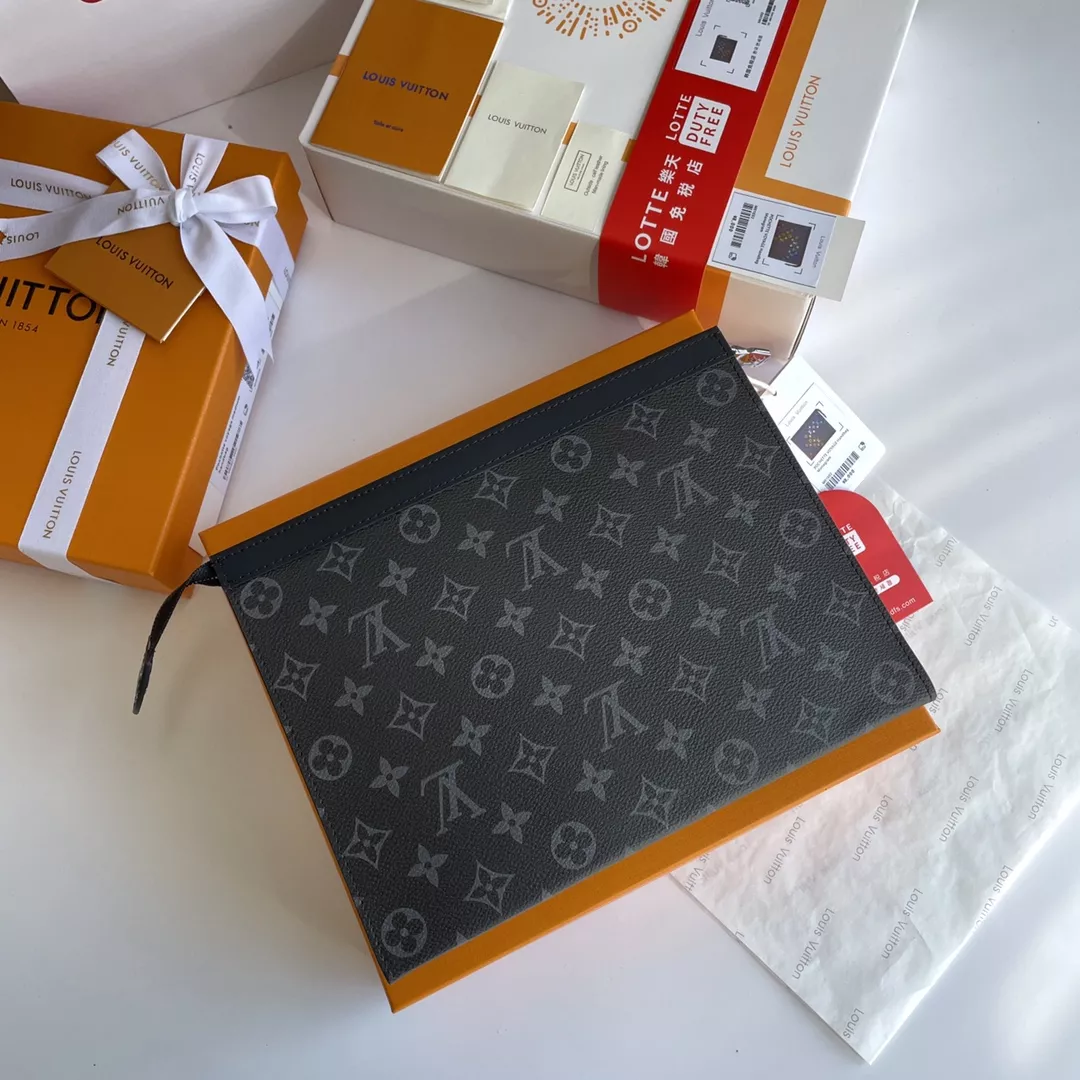 Comfortable 704 Louis Vuitton AAA Quality Wallets - Image 3