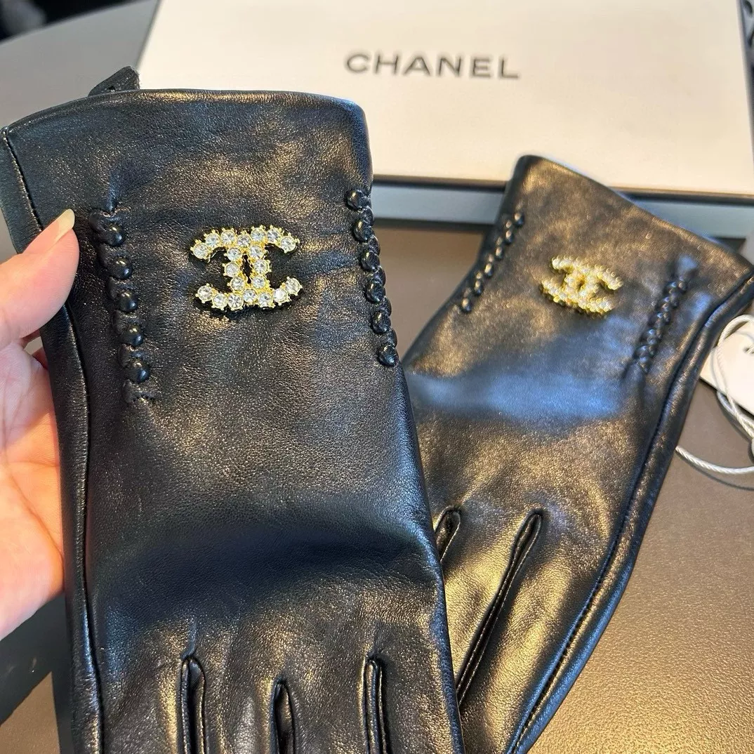 Compact 4691 Chanel Gloves For Women - Image 7