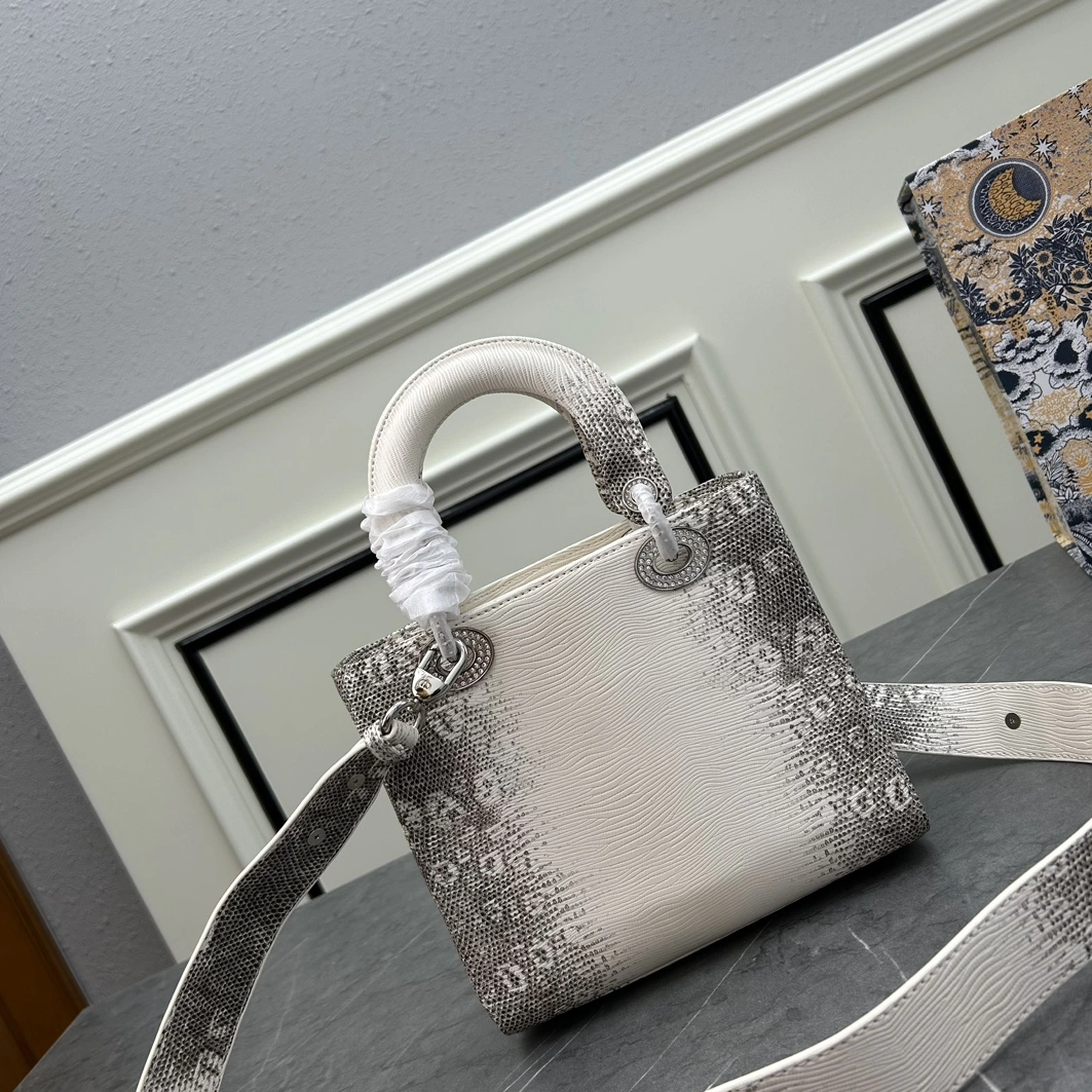 Compact 8465 Christian Dior AAA Quality Handbags For Women - Image 3