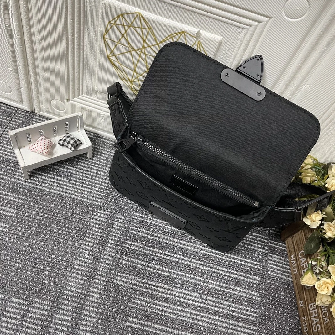 Compact 8472 Louis Vuitton LV AAA Quality Belt Bags For Men - Image 7