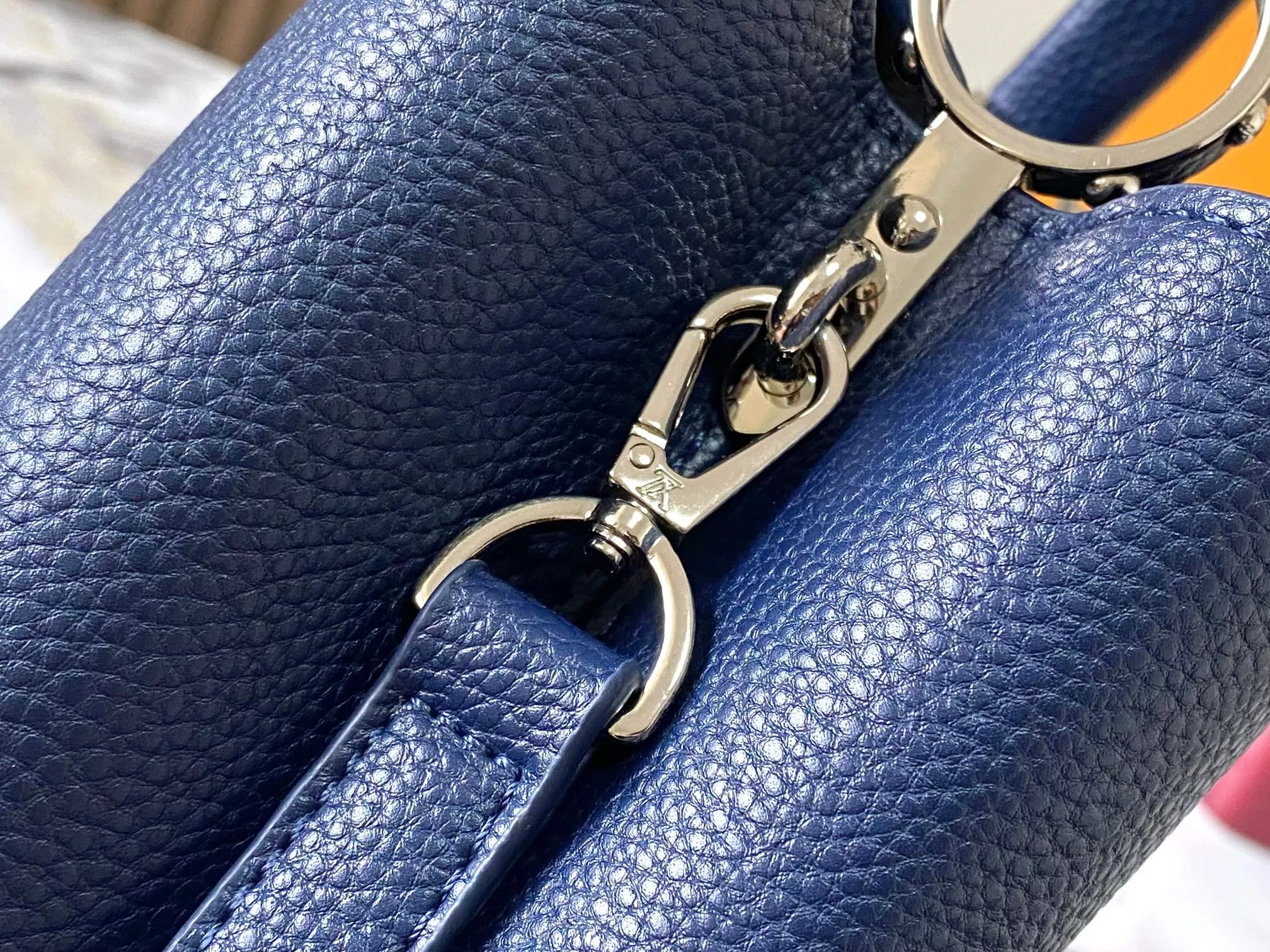 DailyWear 273 Louis Vuitton AAA Quality Messenger Bags For Women - Image 6