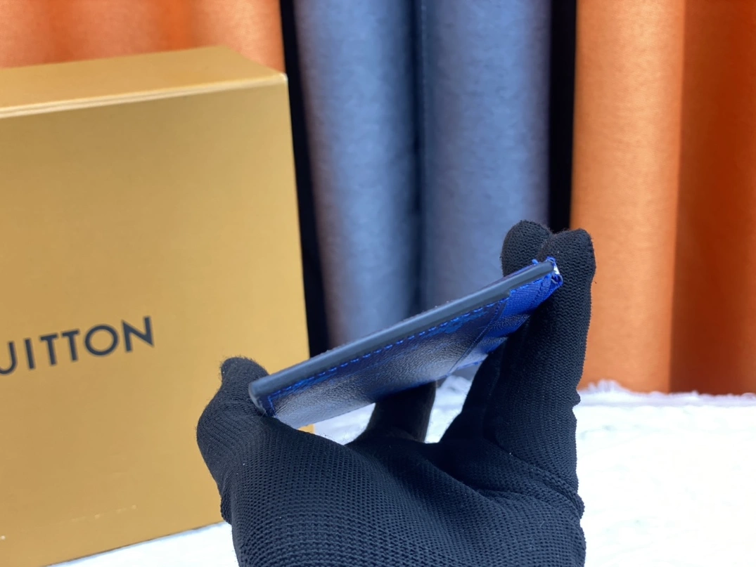 DailyWear 7086 Louis Vuitton AAA Quality Card Case For Unisex - Image 5