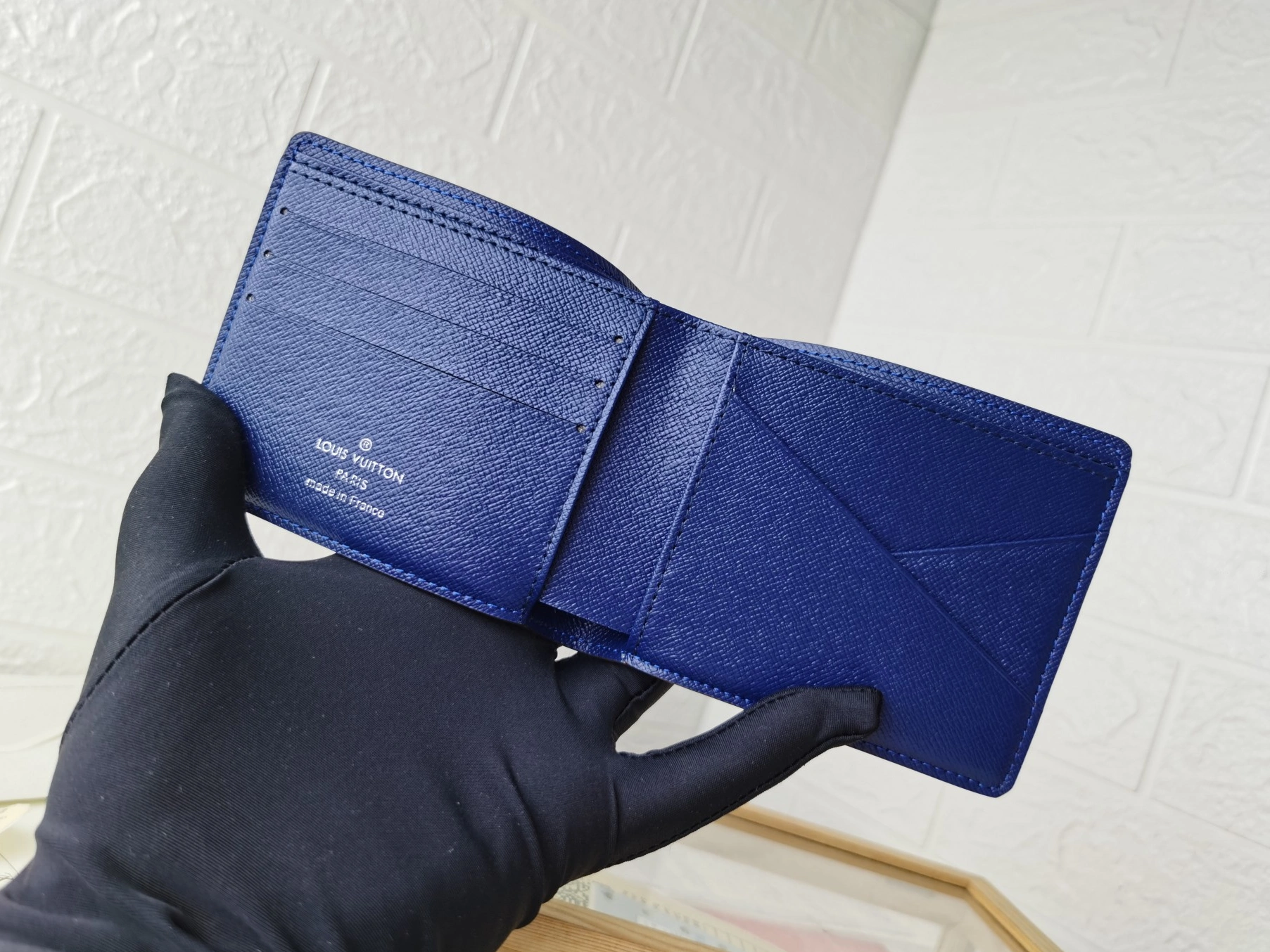 DailyWear 8143 Louis Vuitton LV Wallets For Unisex - Image 5