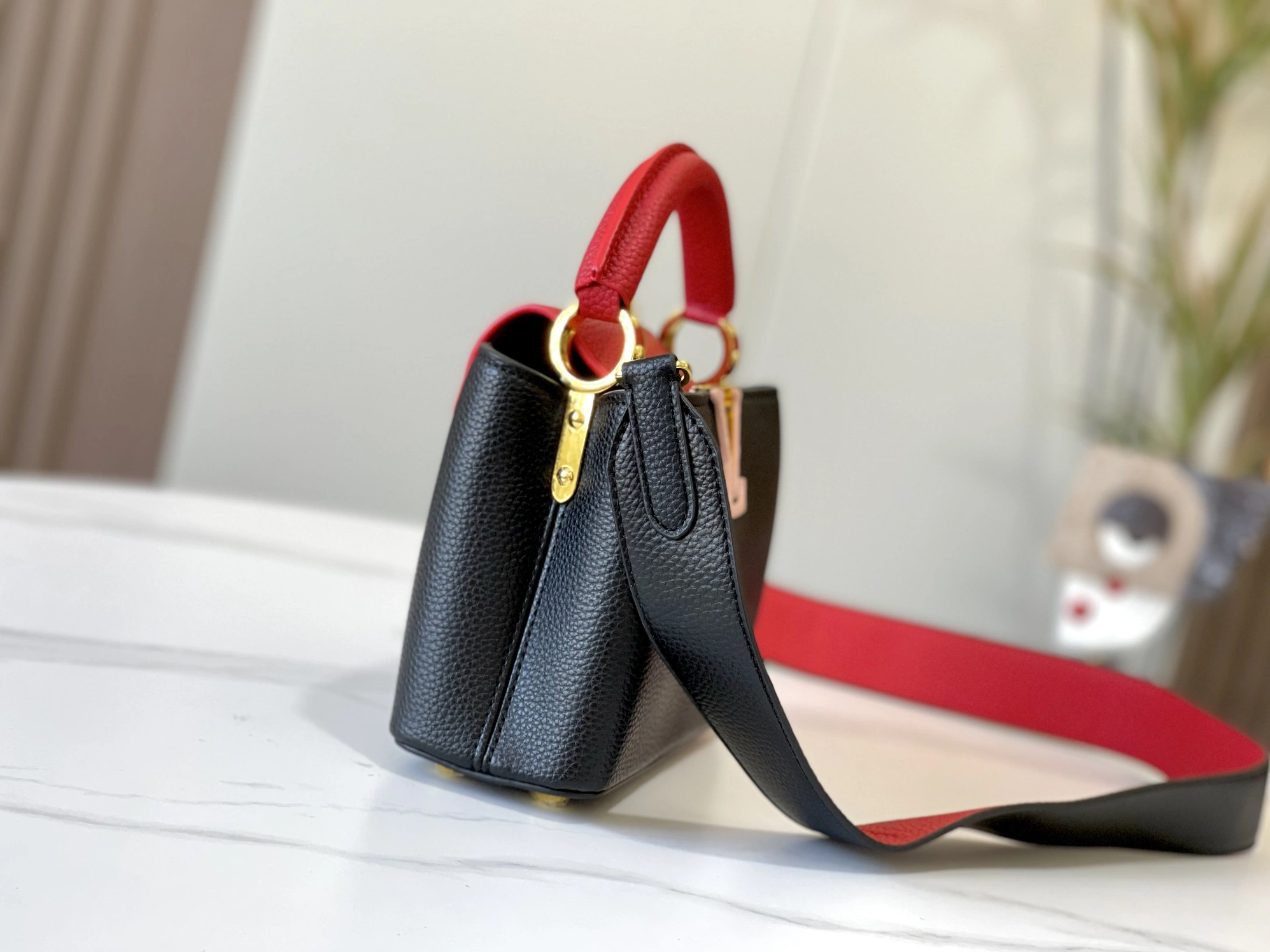 Efficient 3024 Louis Vuitton AAA Quality Messenger Bags For Women