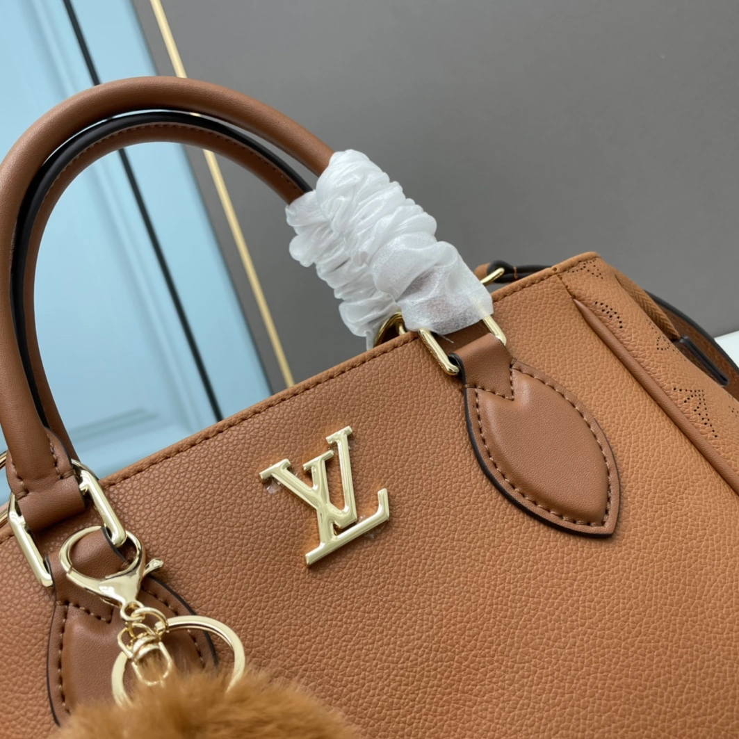 Efficient 8300 Louis Vuitton AAA Quality Handbags For Women - Image 4
