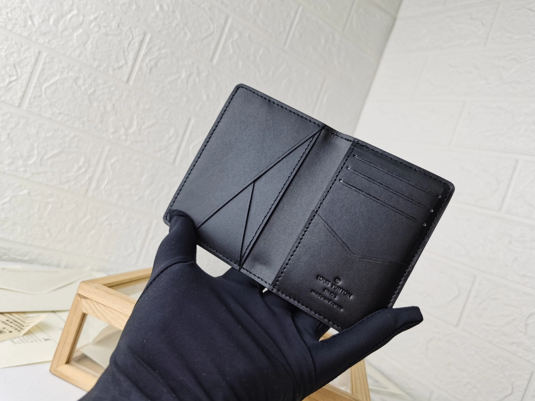 Efficient 9841 Louis Vuitton LV Card Case For Unisex - Image 5