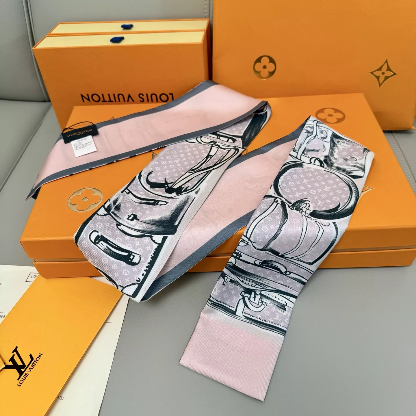 Efficient 9924 Louis Vuitton Silk Scarf