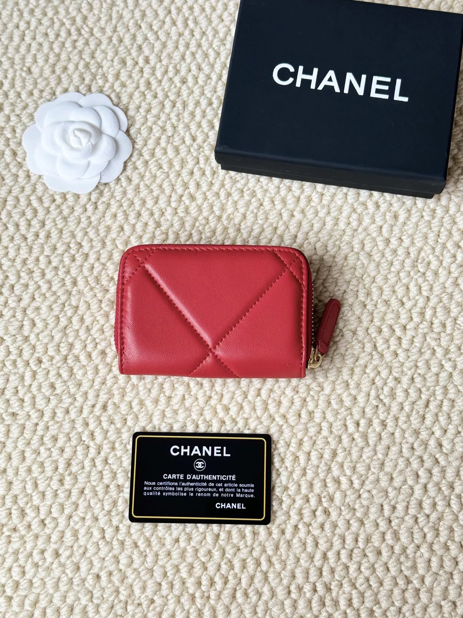 Elegant 3757 Chanel Card Case - Image 4