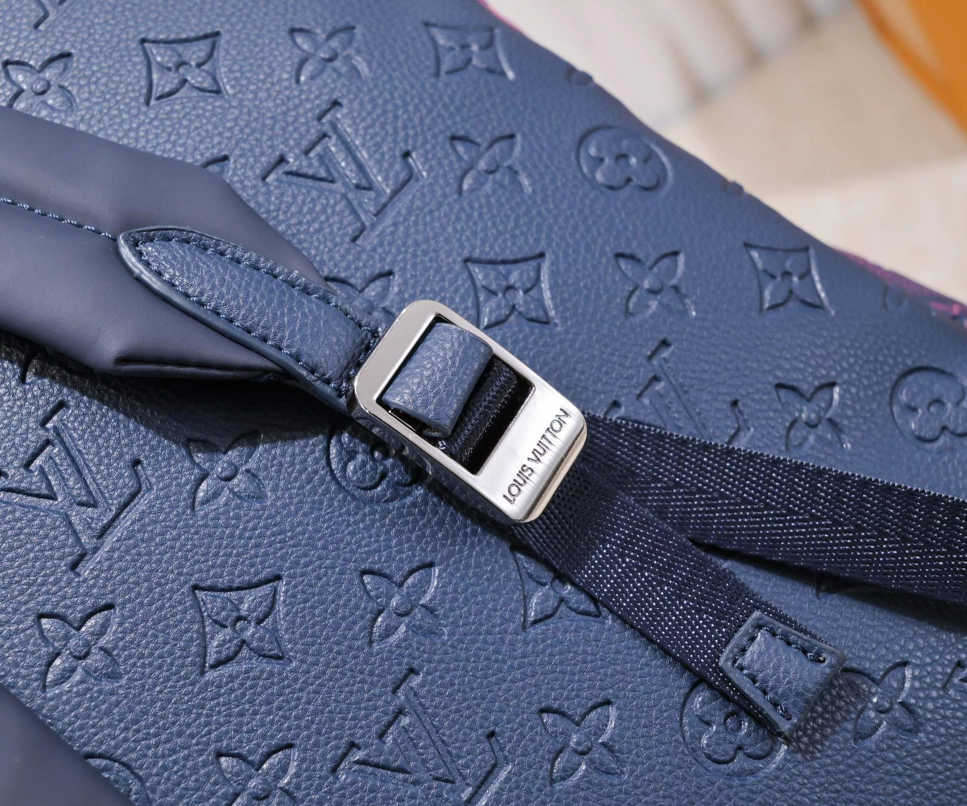 Elegant 4946 Louis Vuitton AAA Quality Backpacks - Image 5