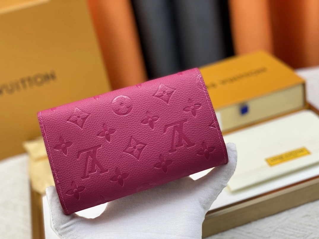 EyeCatching 7317 Louis Vuitton LV Wallets For Women