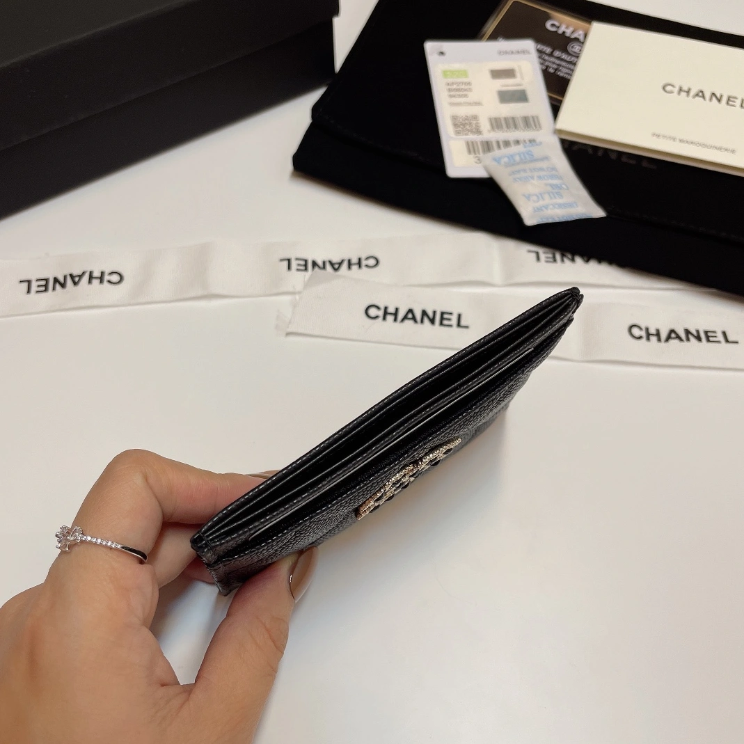 Flexible 2632 Chanel Card Case - Image 6