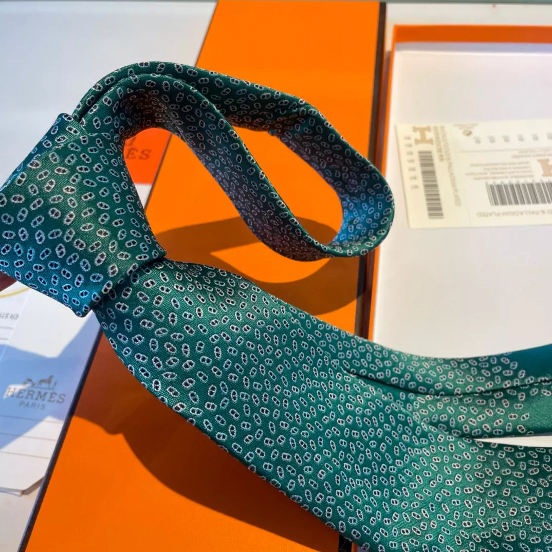 Functional 2875 Hermes Necktie - Image 3