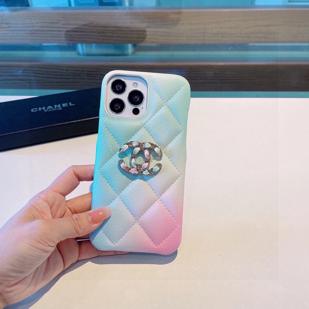 Functional 3126 Chanel iPhone Case - Image 6