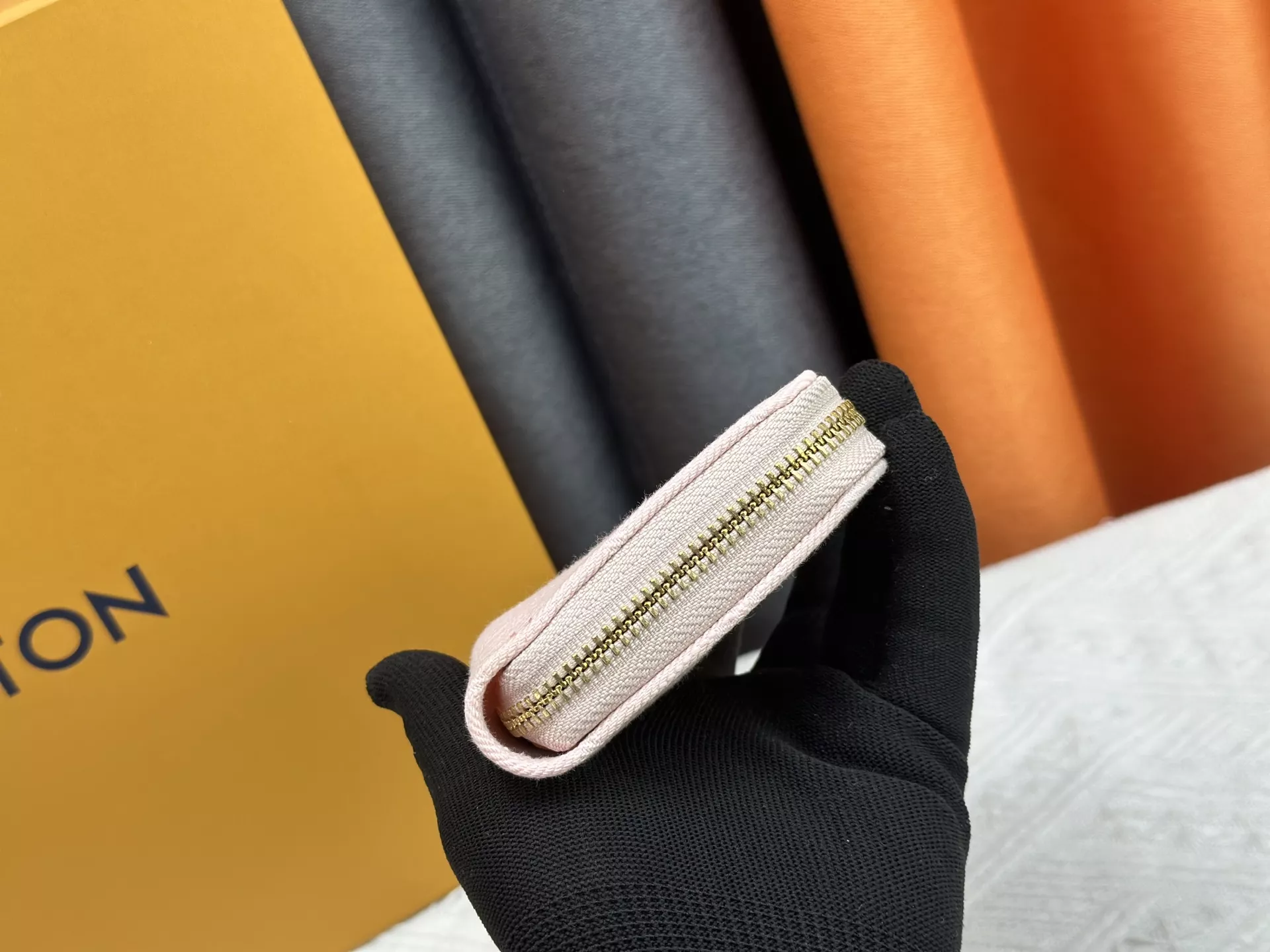 Functional 4825 Louis Vuitton LV Card Case For Women - Image 4