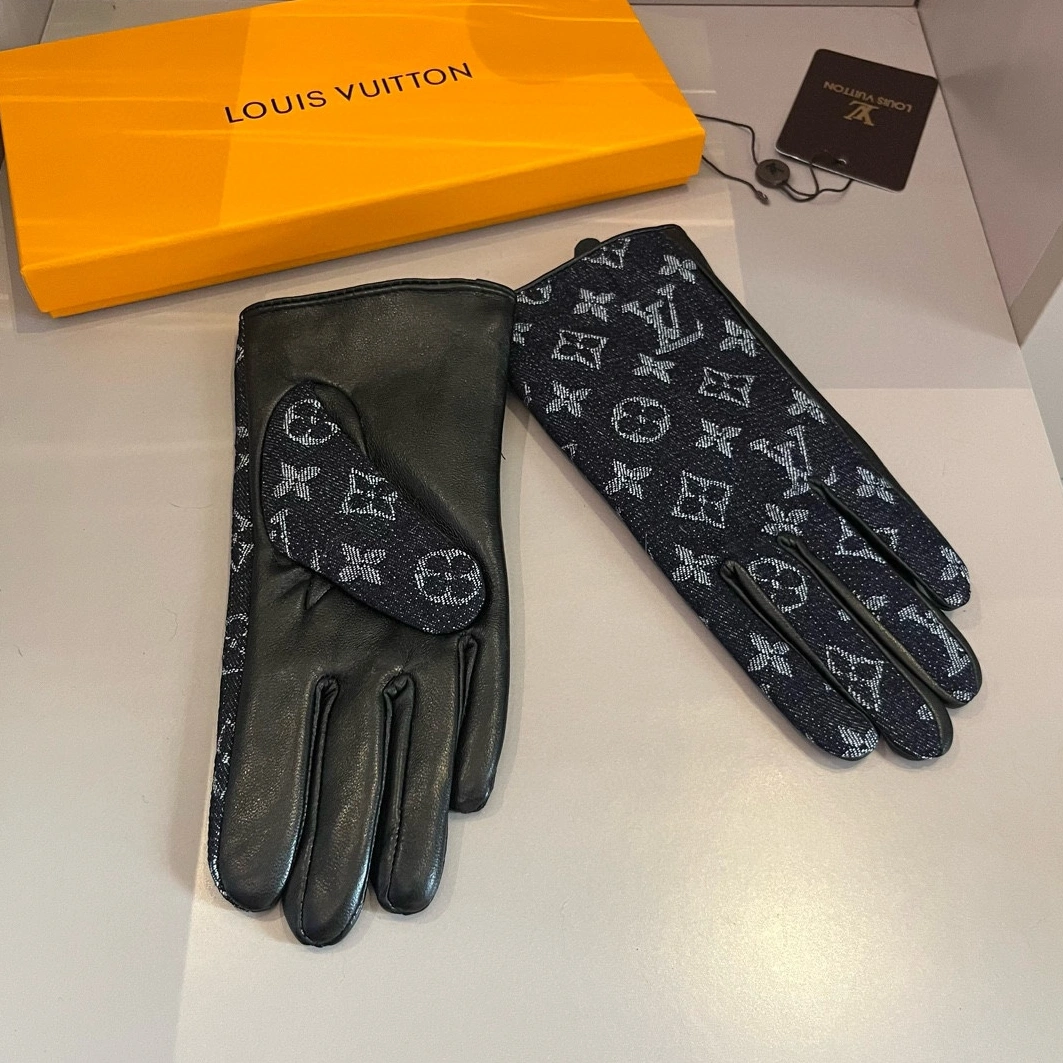 Functional 6674 Louis Vuitton LV Gloves For Women - Image 3