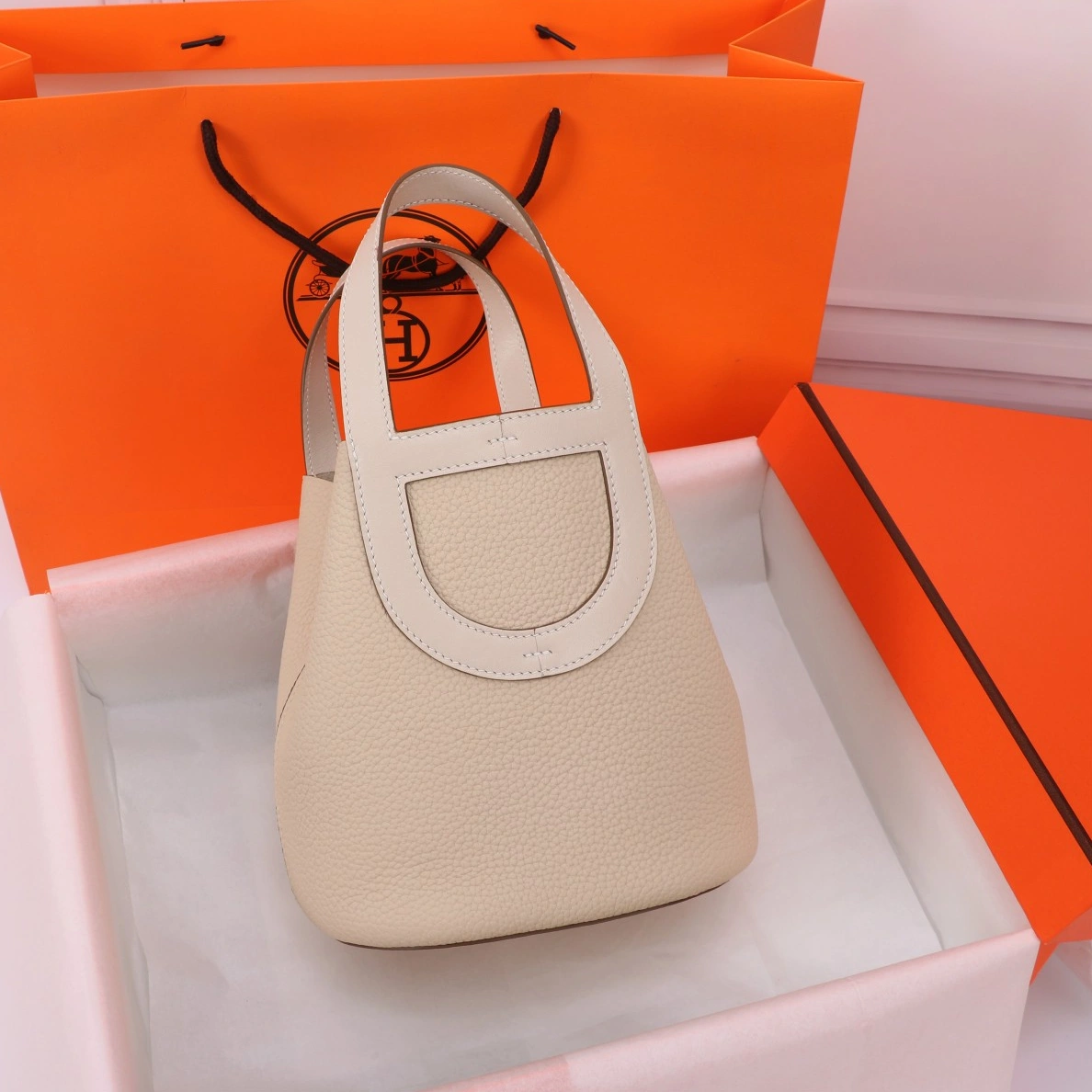 Hermes AAA Quality Handbags In Silver For Women Lightweight 2679 - Image 3