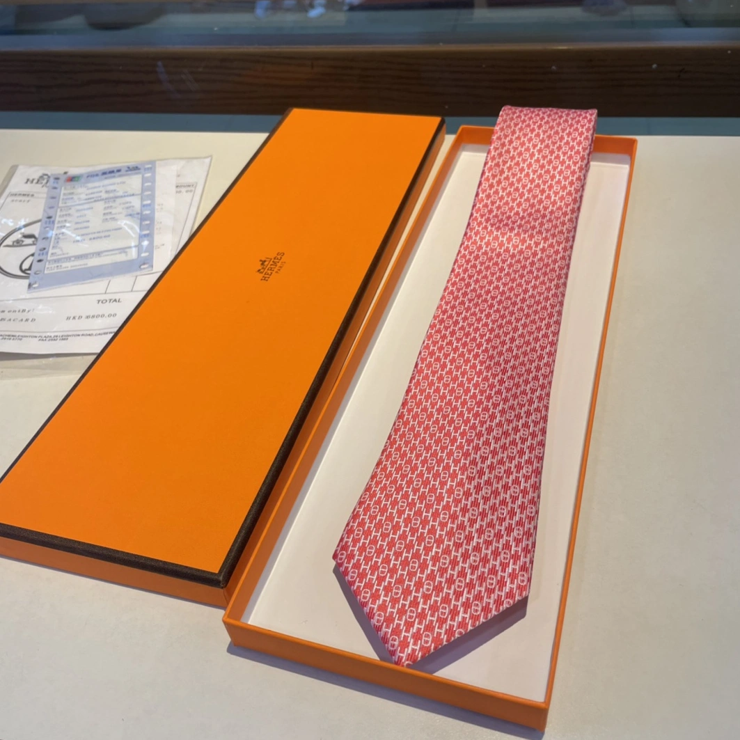 Hermes Necktie For Men Sleek 9620 - Image 7