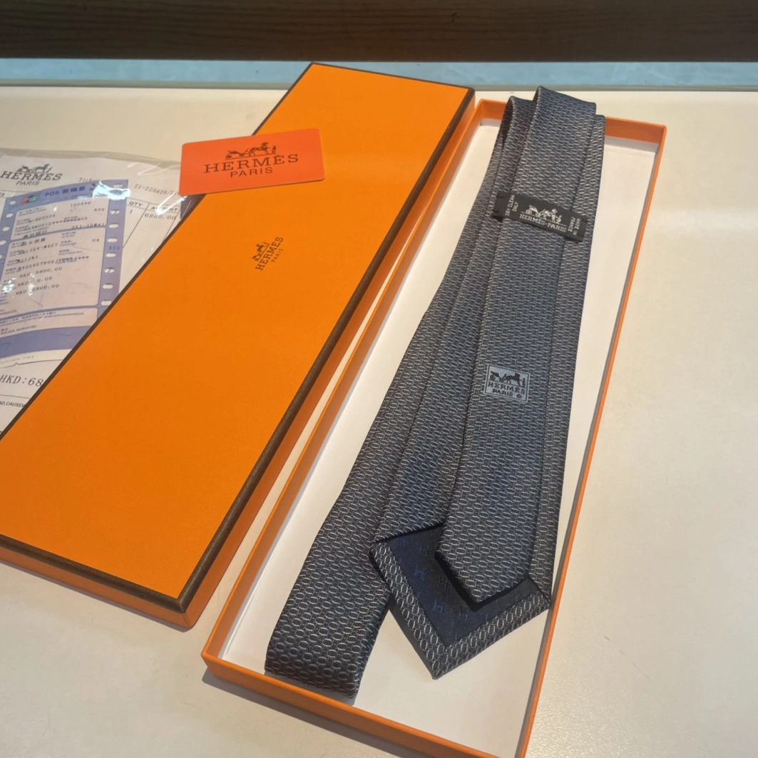 Hermes Necktie For Men Sophisticated 7561 - Image 6