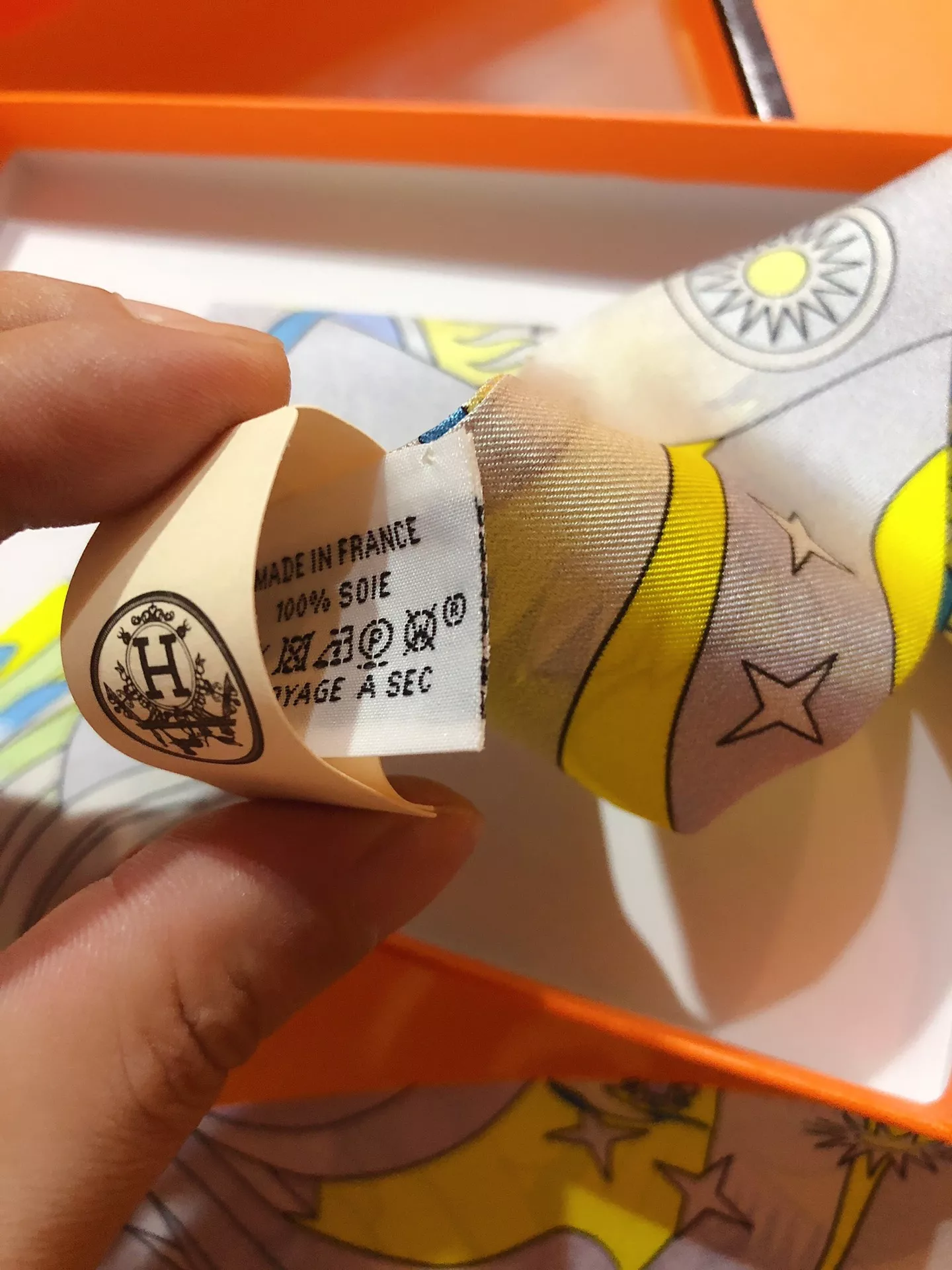 Hermes Silk Scarf Comfortable 7621 - Image 4