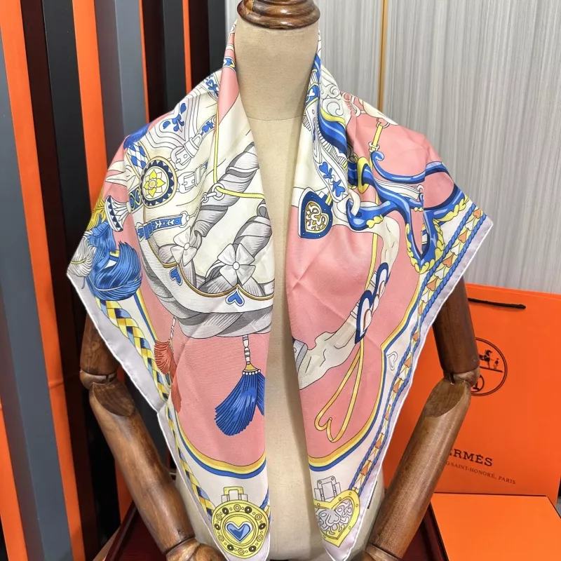 Hermes Silk Squares EasyMatch 2537 - Image 6