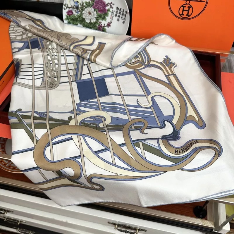 Hermes Silk Squares Popular 8222 - Image 3