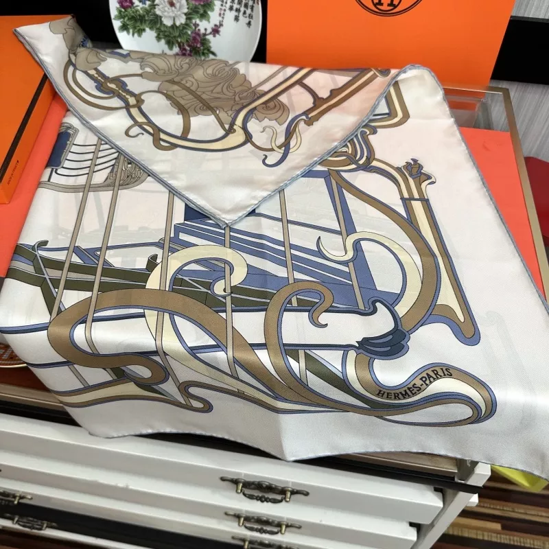 Hermes Silk Squares Popular 8222 - Image 5