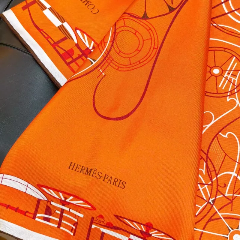 Hermes Silk Squares Resilient 5368 - Image 5