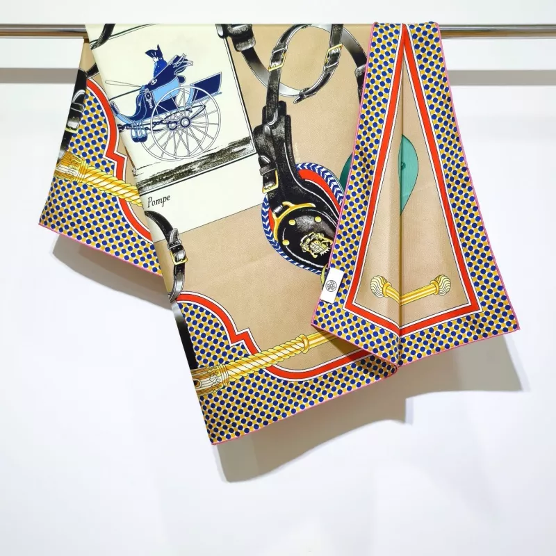 Hermes Silk Squares Sleek 4670 - Image 4