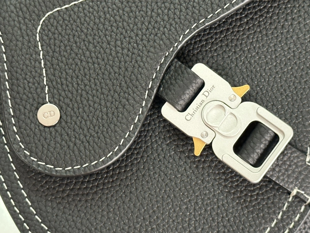 HighQuality 6727 Christian Dior AAA Man Messenger Bags - Image 5