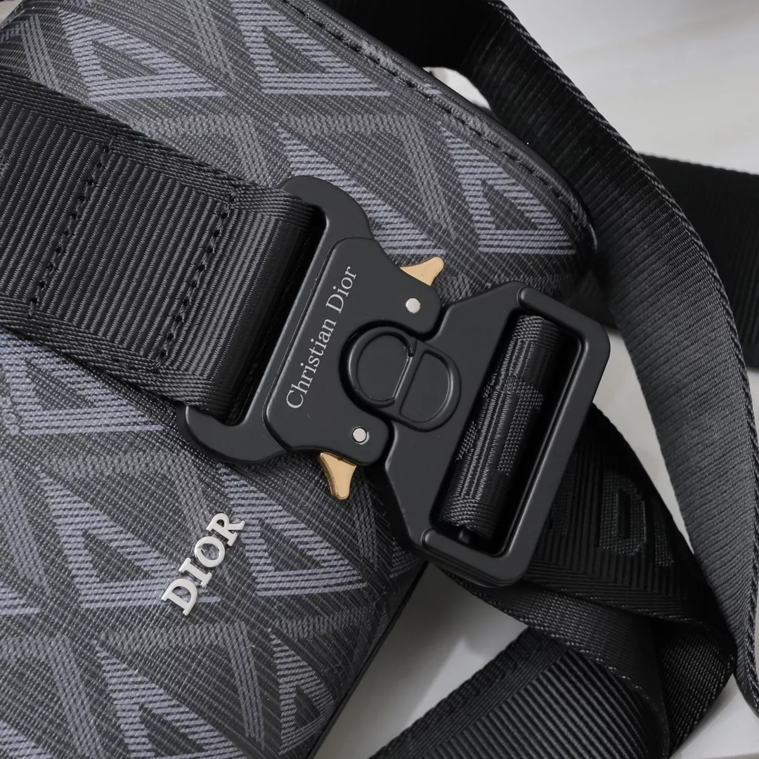 Lightweight 3761 Christian Dior AAA Man Messenger Bags - Image 4