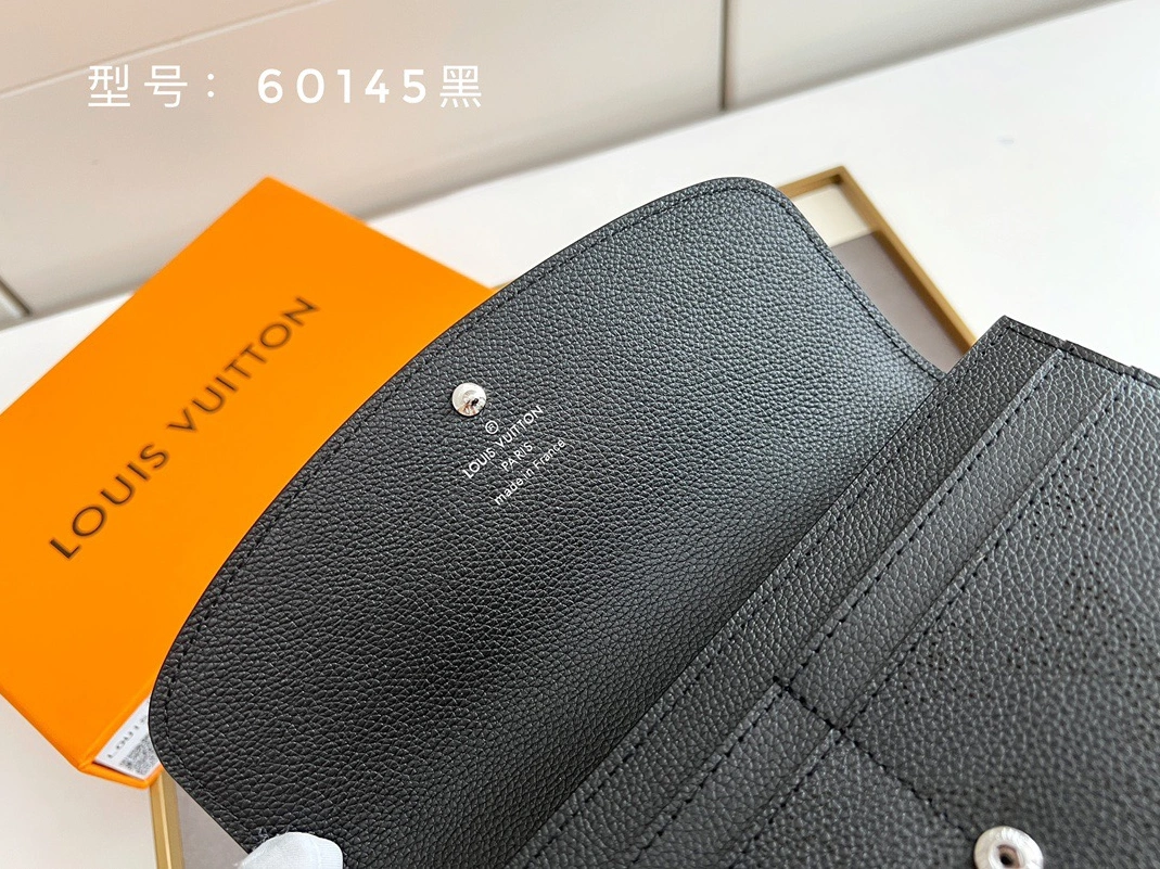Lightweight 4453 Louis Vuitton AAA Quality Wallets - Image 6