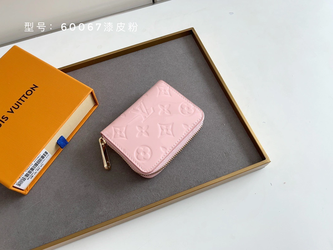 Lightweight 5811 Louis Vuitton LV Wallets