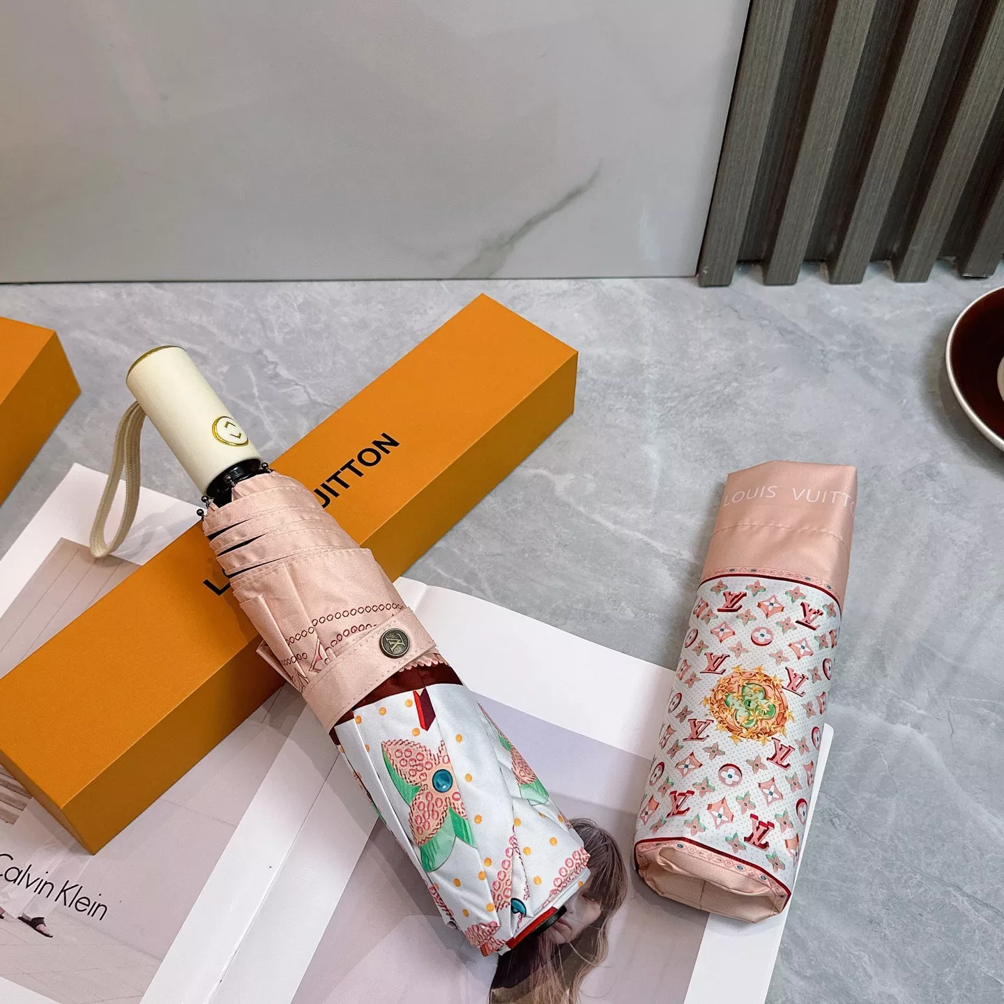 Lightweight 914 Louis Vuitton Umbrellas - Image 7