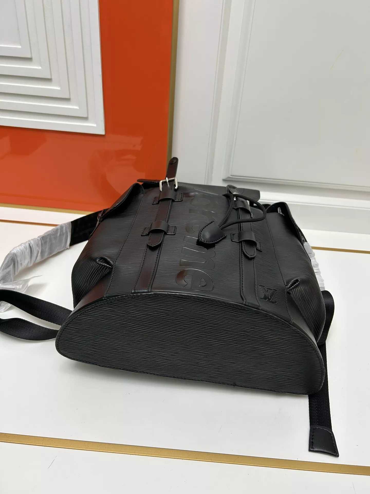 Louis Vuitton AAA Quality Backpacks For Unisex Bold 8835 - Image 4