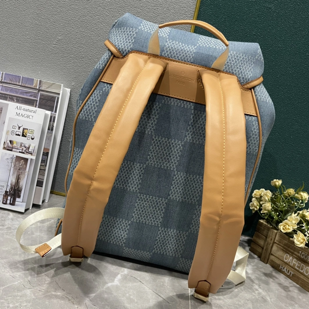 Louis Vuitton AAA Quality Backpacks For Unisex GoodFit 8621 - Image 3