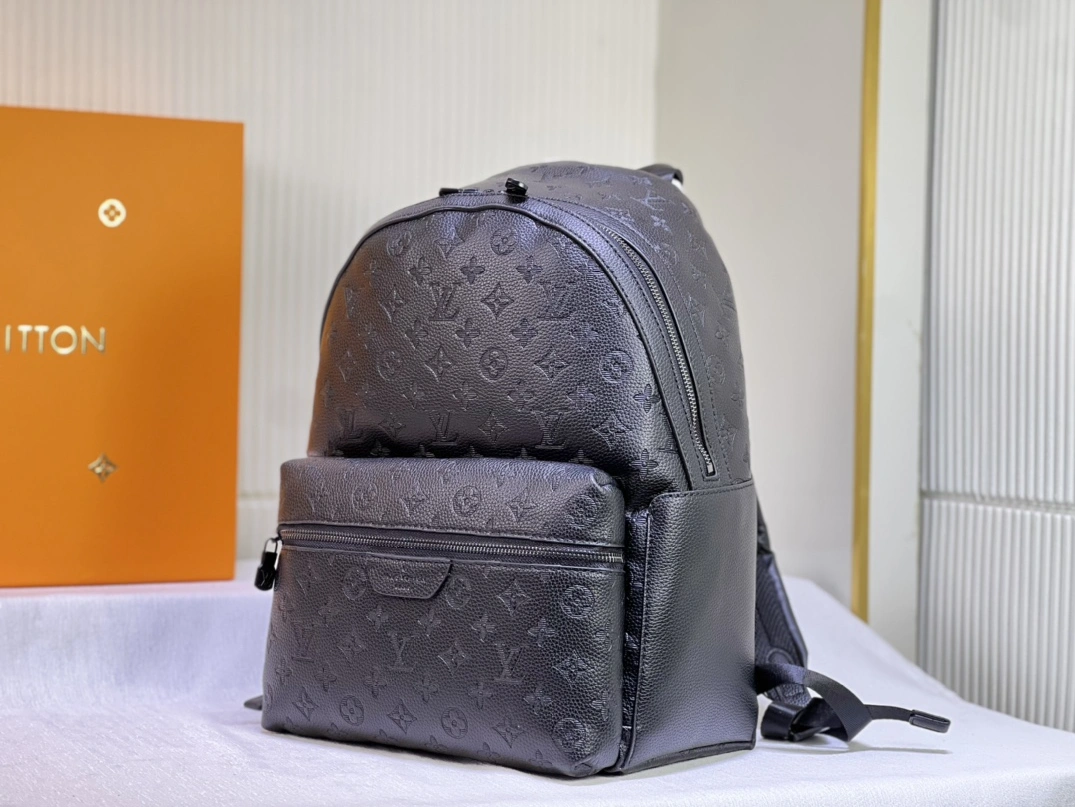 Louis Vuitton AAA Quality Backpacks For Unisex Unique 3017