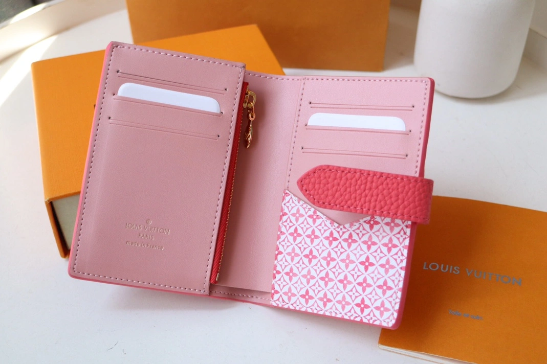 Louis Vuitton AAA Quality Card Case Fashionable 1179 - Image 5