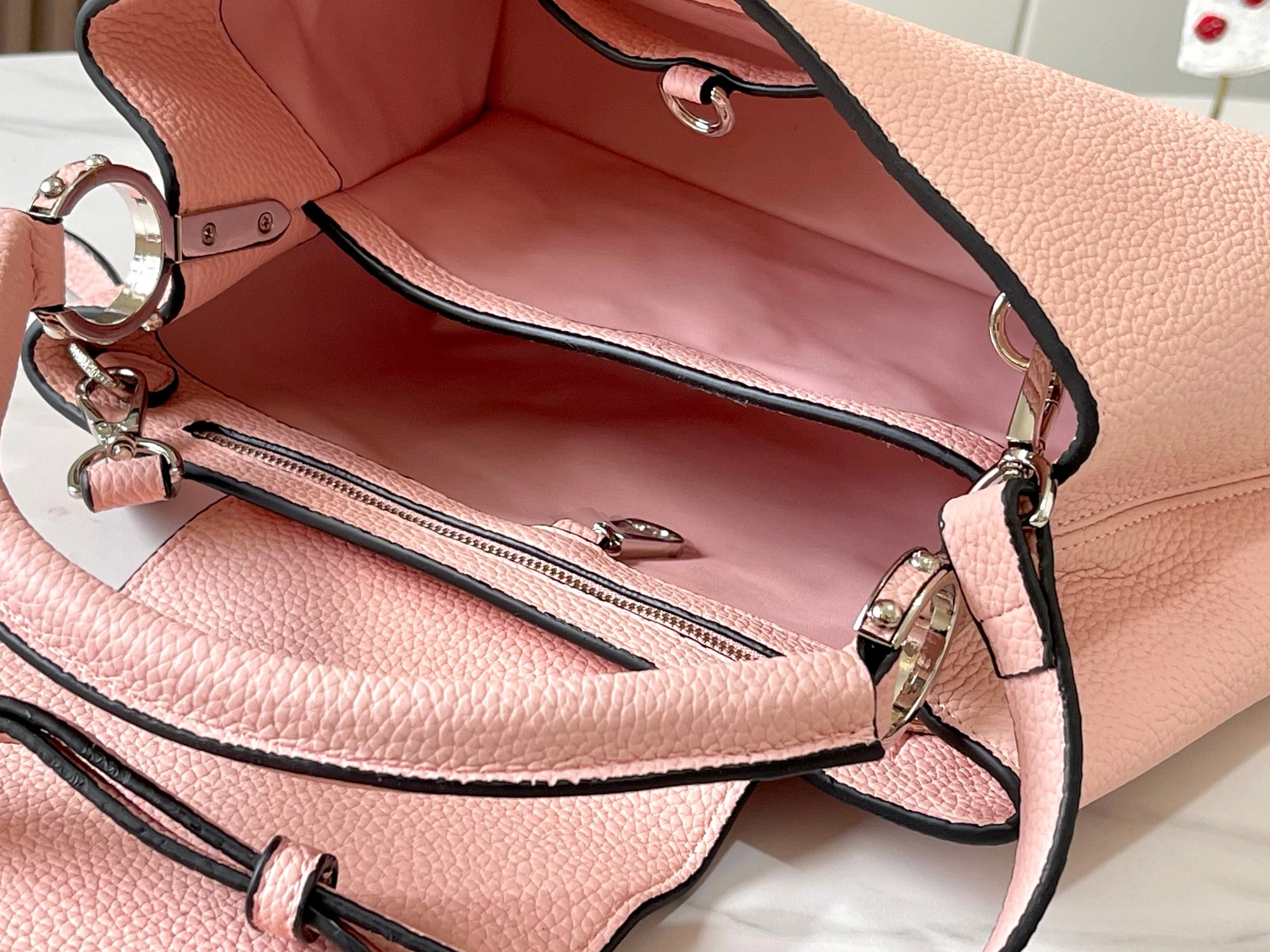 Louis Vuitton AAA Quality Messenger Bags For Women DailyWear 1757 - Image 8