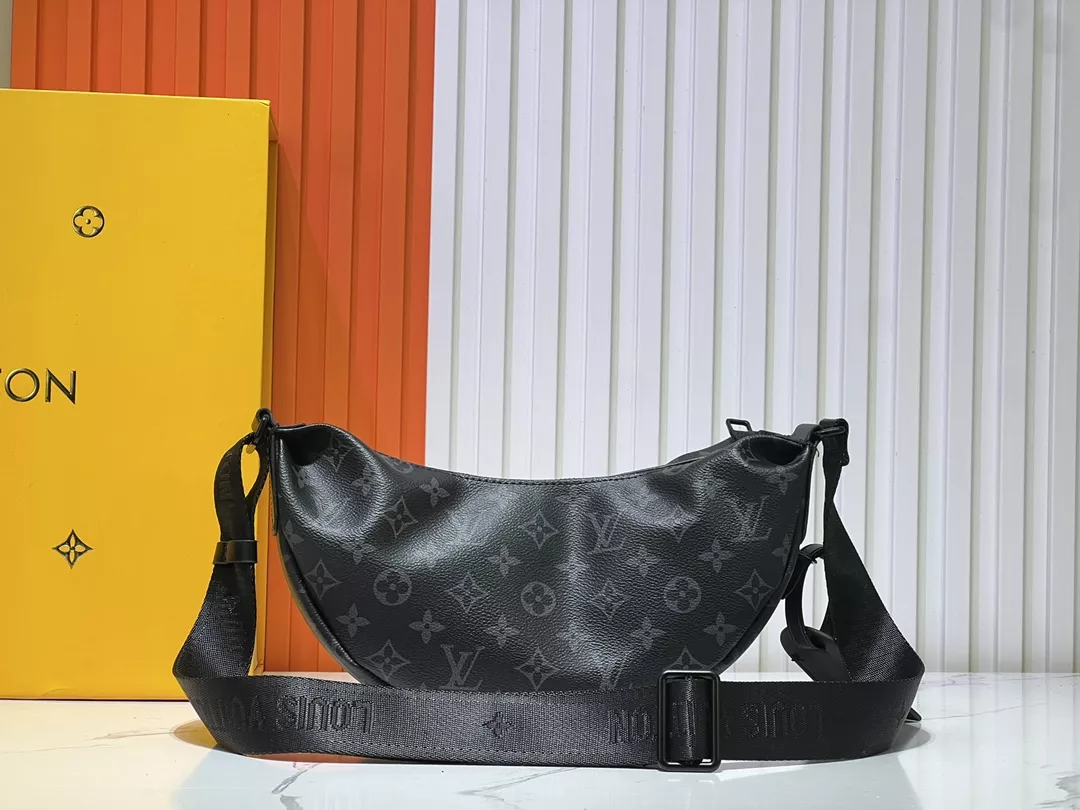 Louis Vuitton AAA Quality Messenger Bags For Women Trendsetting 2712 - Image 4